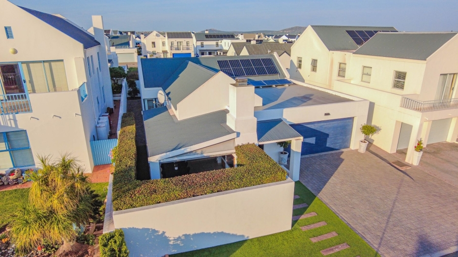 3 Bedroom Property for Sale in Blue Lagoon Western Cape